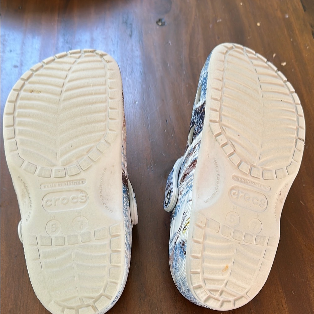 CROCS White and Blue Athletic Shoes with Ventilation - Picture 4 of 6